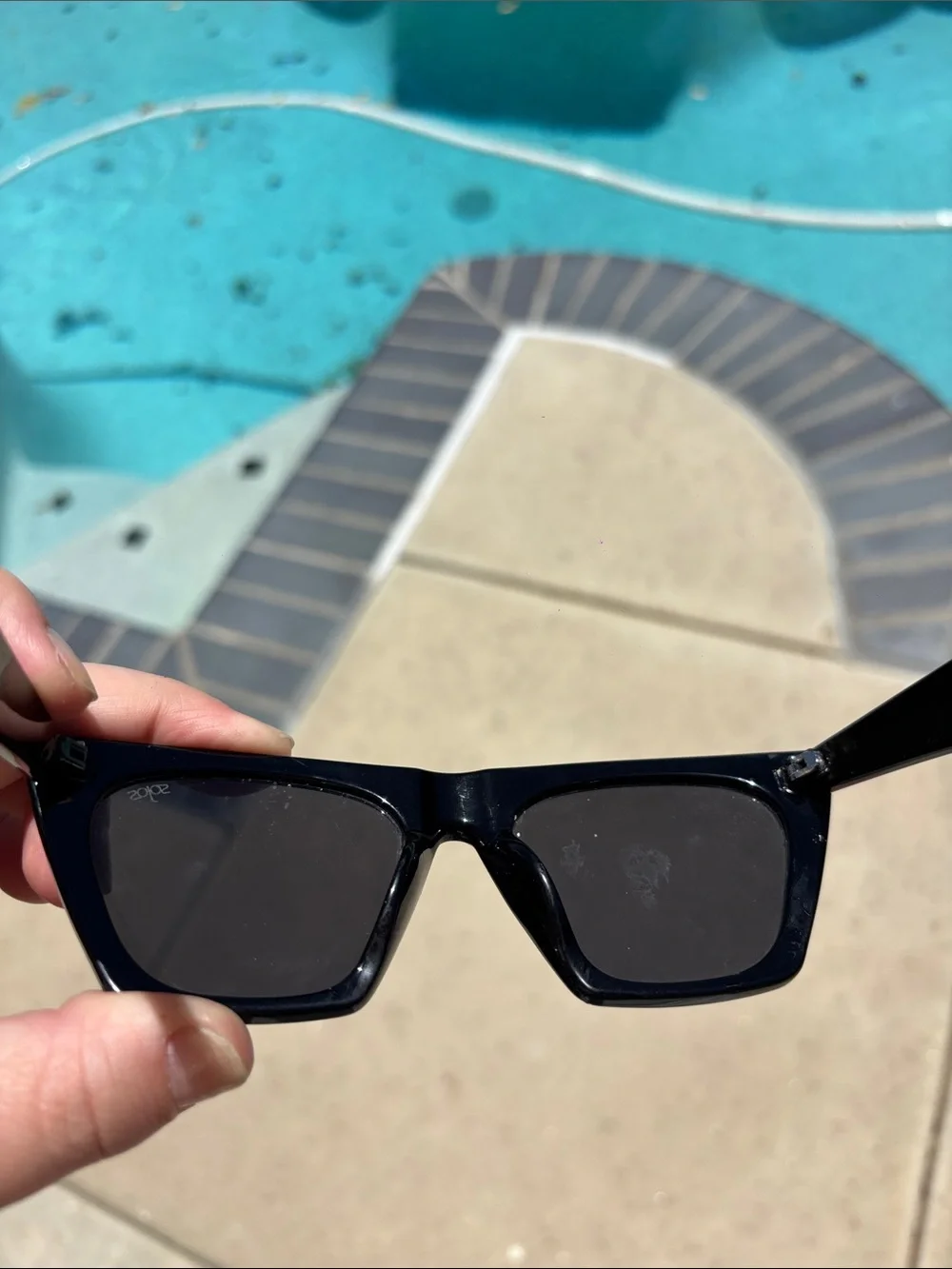 Classic Black Cat-Eye Sunglasses